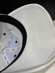 Casquette blanche satin