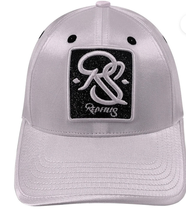 Casquette blanche satin